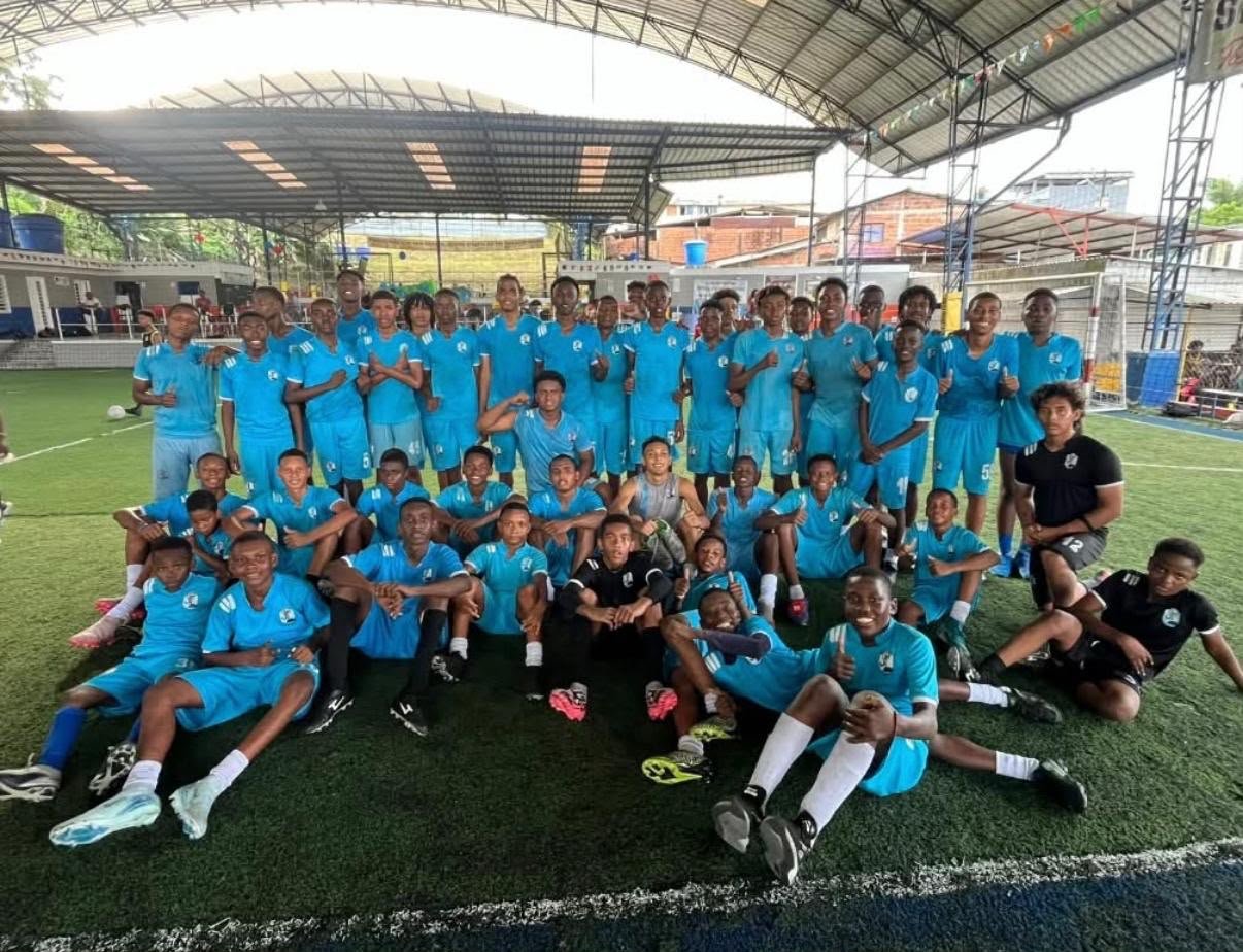 Niños y jóvenes en actividad cultural